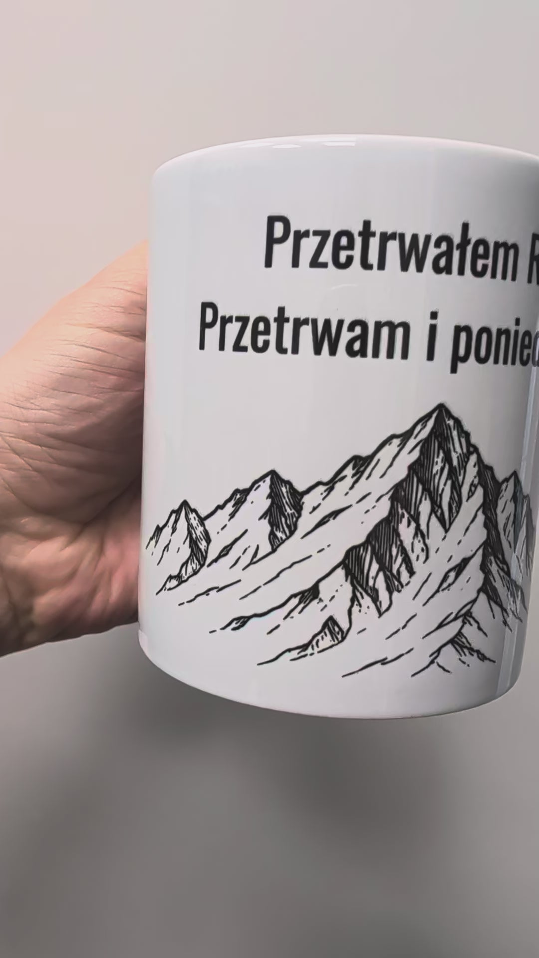 Przetrwałem Rysy. Przetrwam i poniedziałek. - Kubek ceramiczny do biura.