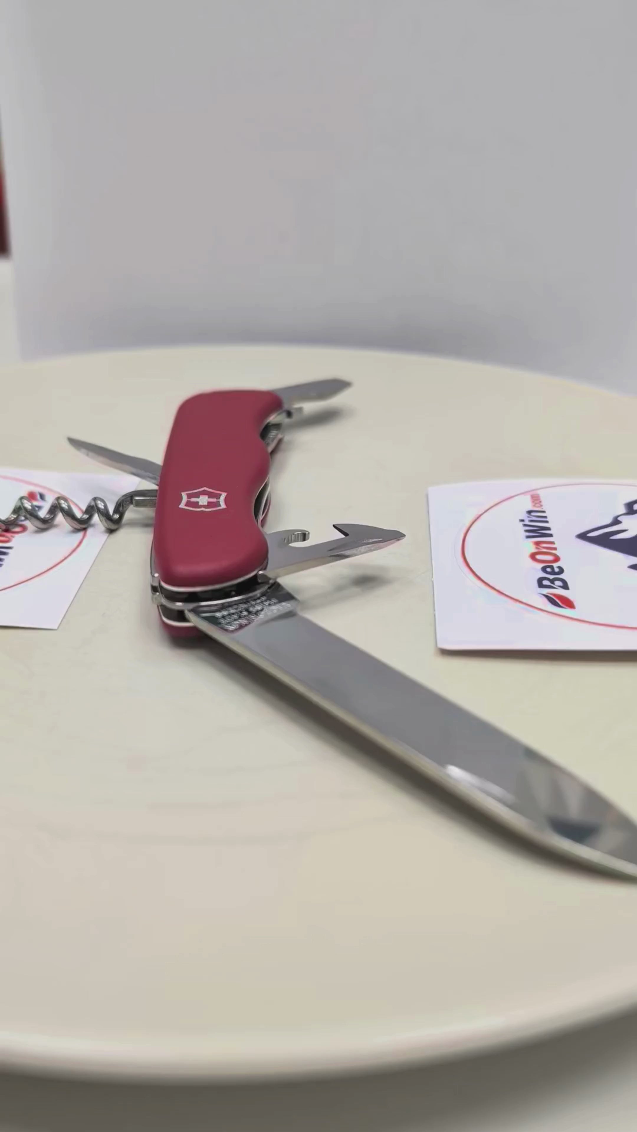 Scyzoryk Victorinox Picknicker - 0.8353