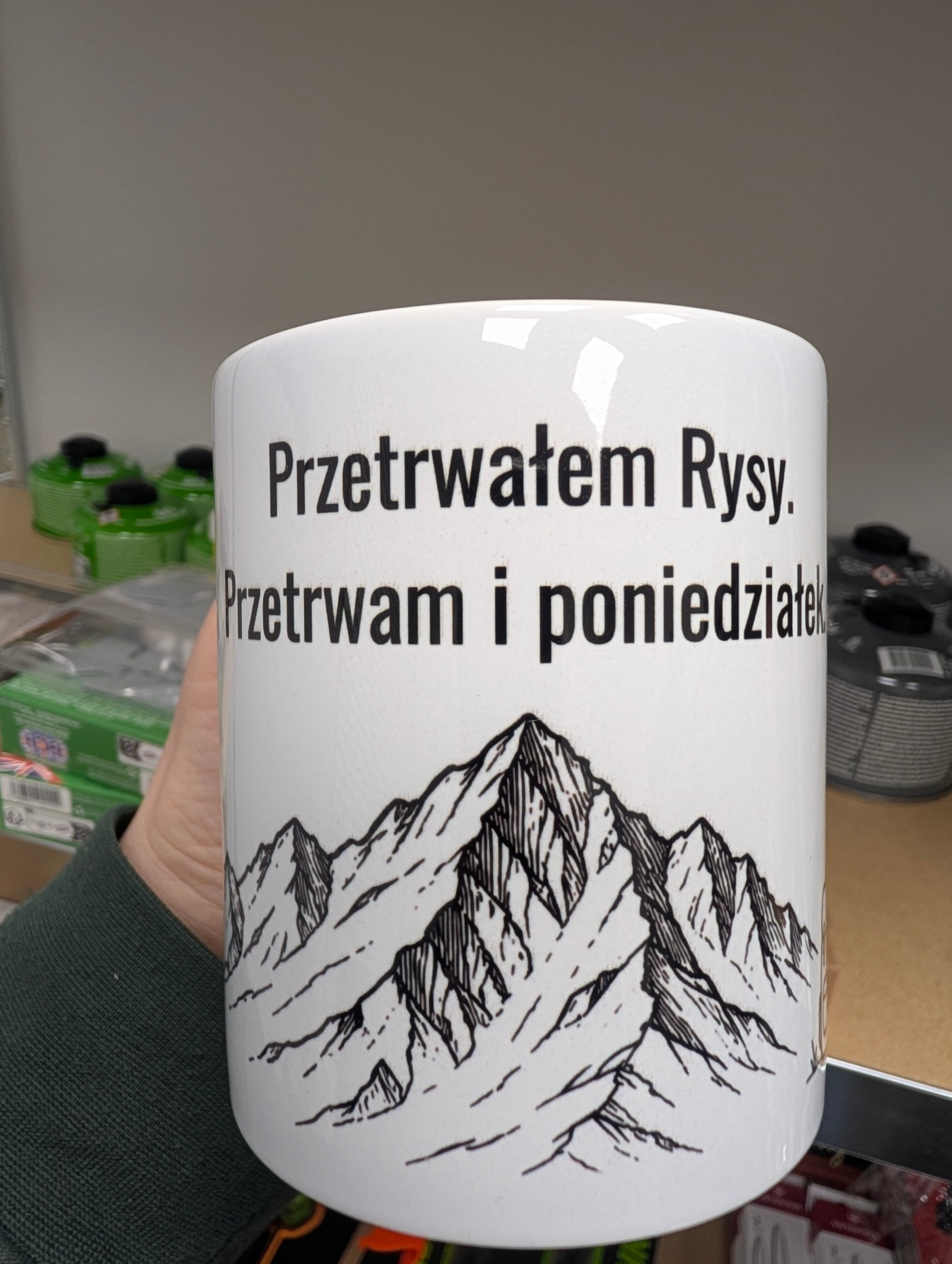 Przetrwałem Rysy. Przetrwam i poniedziałek. - Kubek ceramiczny do biura.